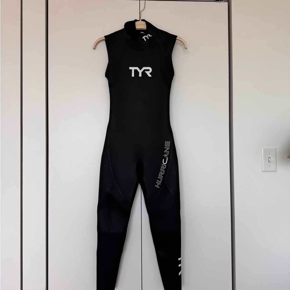 TYR Women's Hurricane Cat 1 SleevelessWetsuit